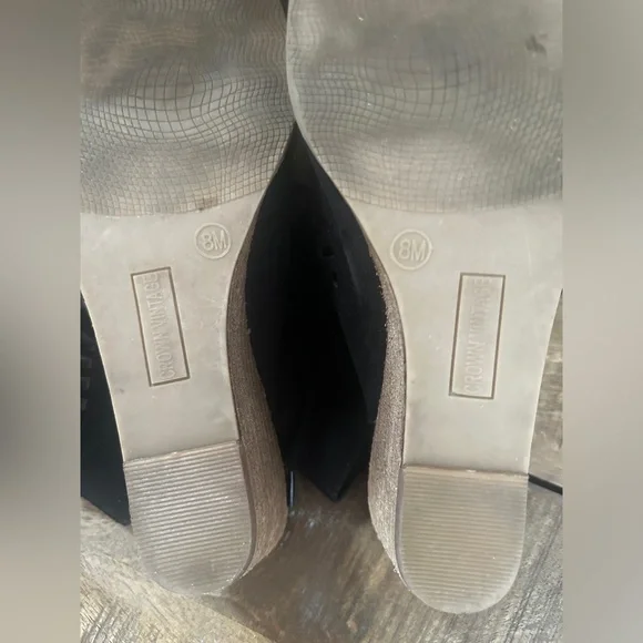 Crown Vintage Lace Up Wedge Sandals - Picture 10 of 10